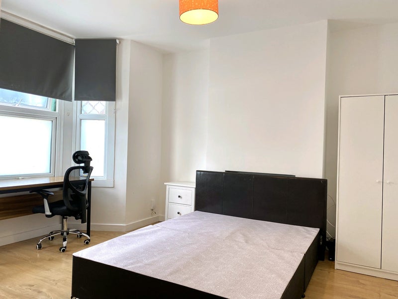 Charming New Refurbished House In Charlton Room To Rent From SpareRoom charming-new-refurbished-house-in-charlton-room-to-rent-from-spareroom