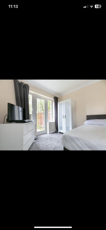 Photo 1: Double room