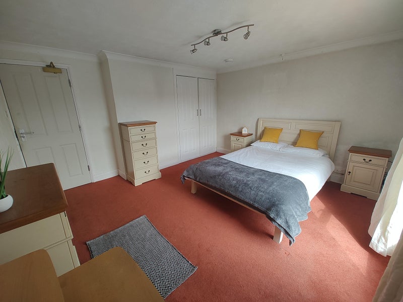 Photo 1: Room 3