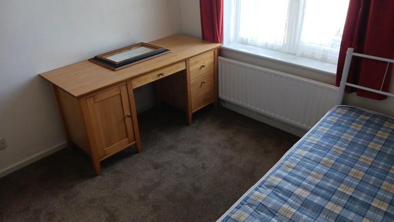 Photo 1: Office desk/ dressing table