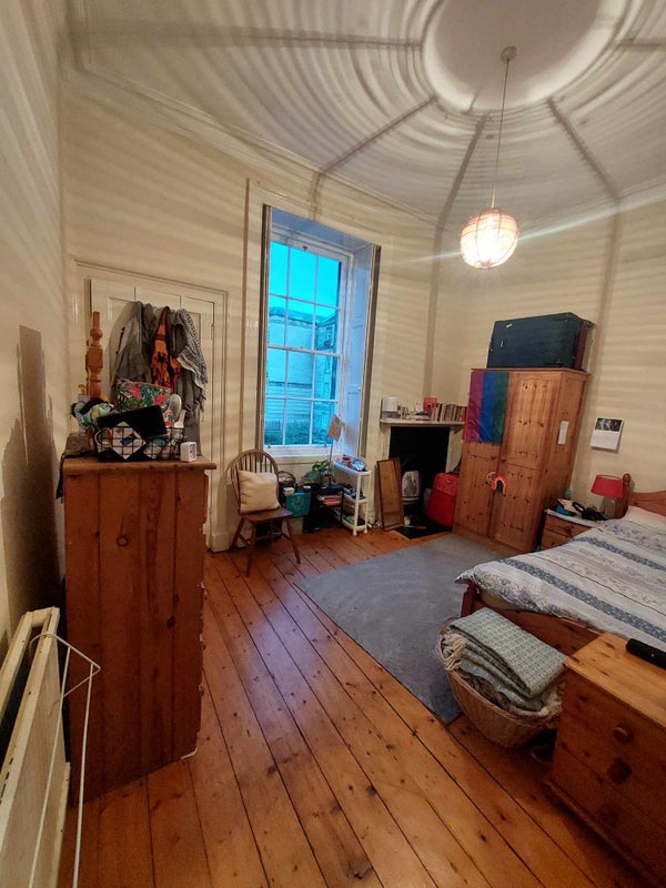 'Room to rent in central Edinburgh 2 bedroom flat' Room to Rent from ...