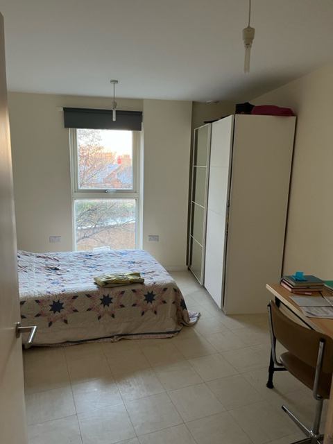 Photo 1: Double Bedroom available
