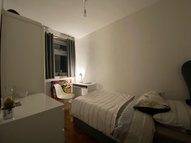 Double R Hoxton 'Quirky Double Double Room-Hoxton - Zone 1' Room to Rent from SpareRoom