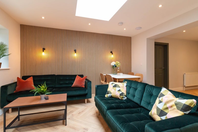 Photo 1: Exceptional living space with dining area