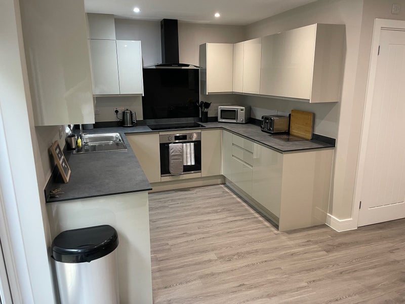 Photo 1: Kitchen