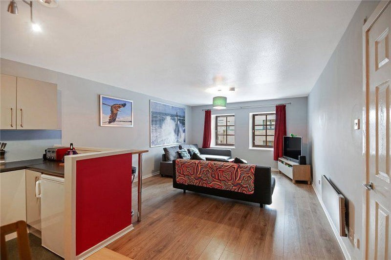 'Double Room in Glasgow City Centre for students' Room to Rent from