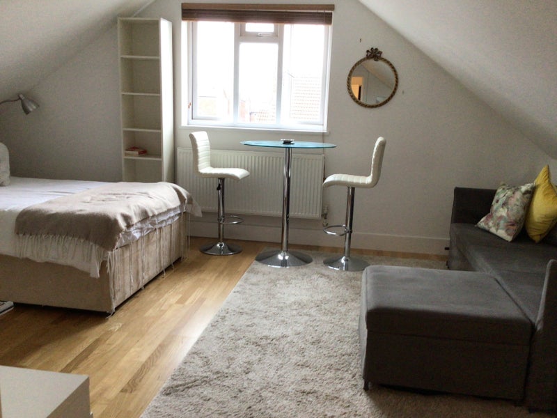 Photo 1: Large Loft Room