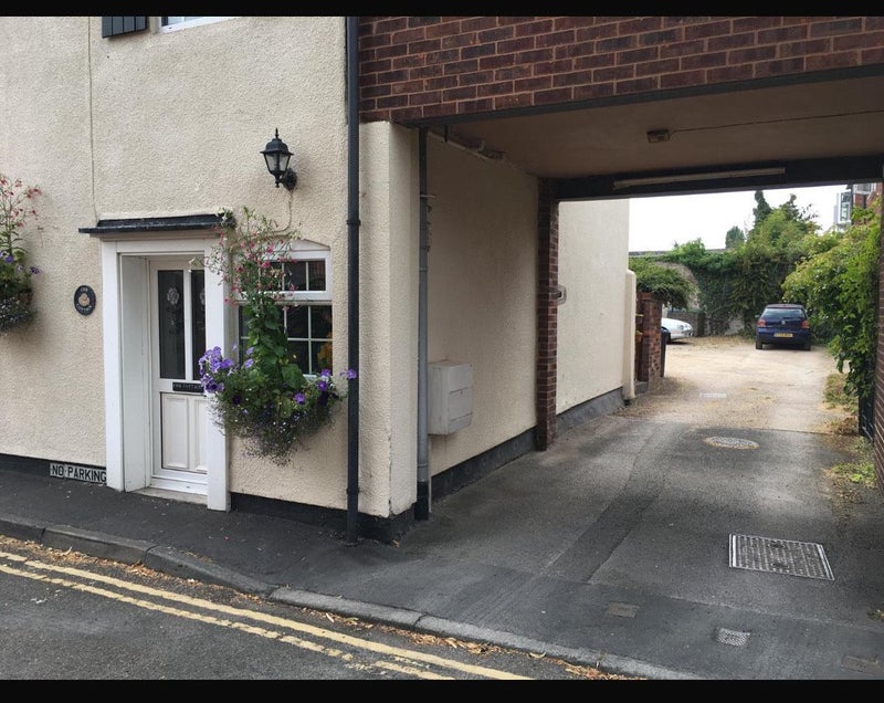 '2 bed cottage stratford upon Avon ' Room to Rent from SpareRoom