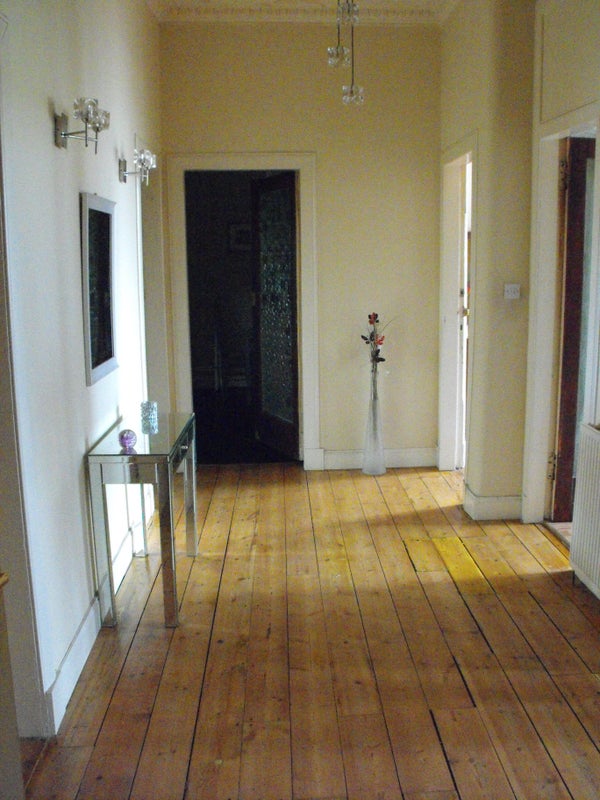 'Large Double Room to Let in Partick Flat' Room to Rent from SpareRoom