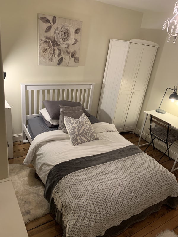 Photo 1: Your bedroom