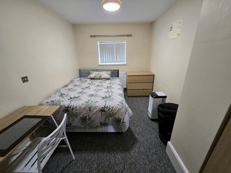 'Spacious Property For Rent Bills Included' Room to Rent from SpareRoom