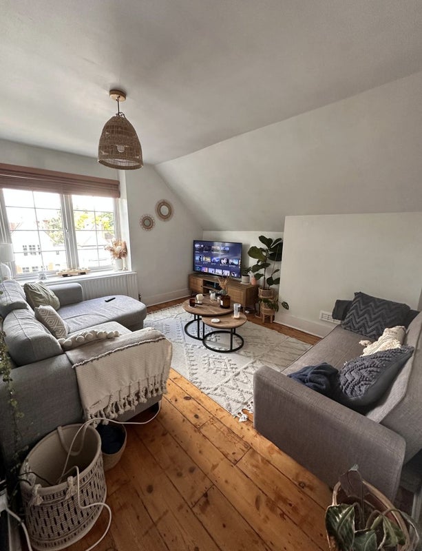 '2 bedroom flat 6 month rent south east london' Room to Rent from