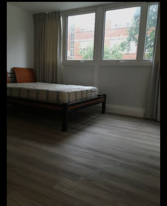 '6 Bedroom Apartment Near Tottenham Court Road' Room to Rent from SpareRoom