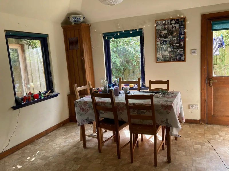 Photo 5: Dining Area