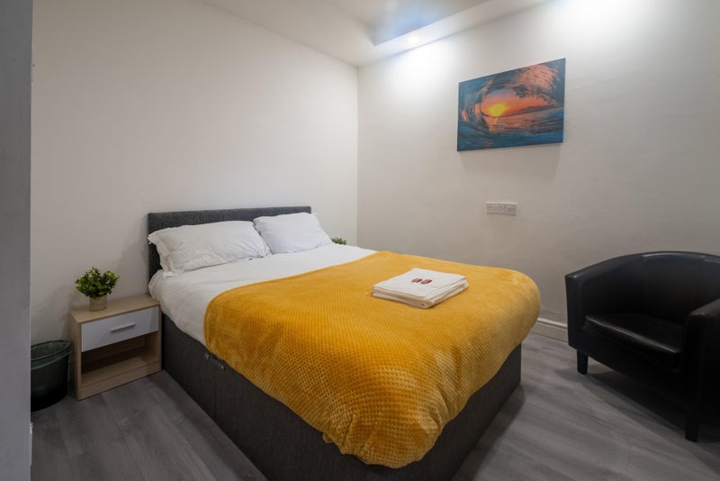 'Ensuite rooms/flats, Bills Included, Bpool Centre' Room to Rent from SpareRoom