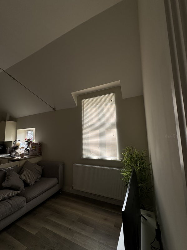 Photo 1: Shared living too
