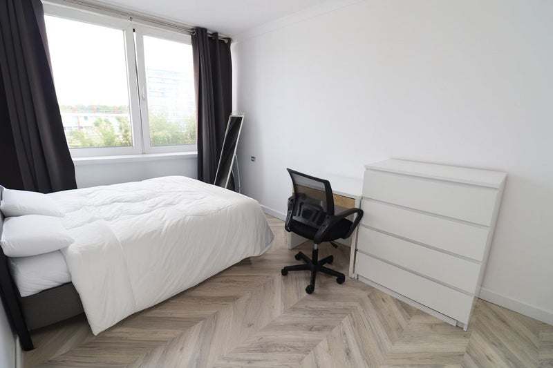 'N1/Calling For The Best Deal In Central London' Room to Rent from