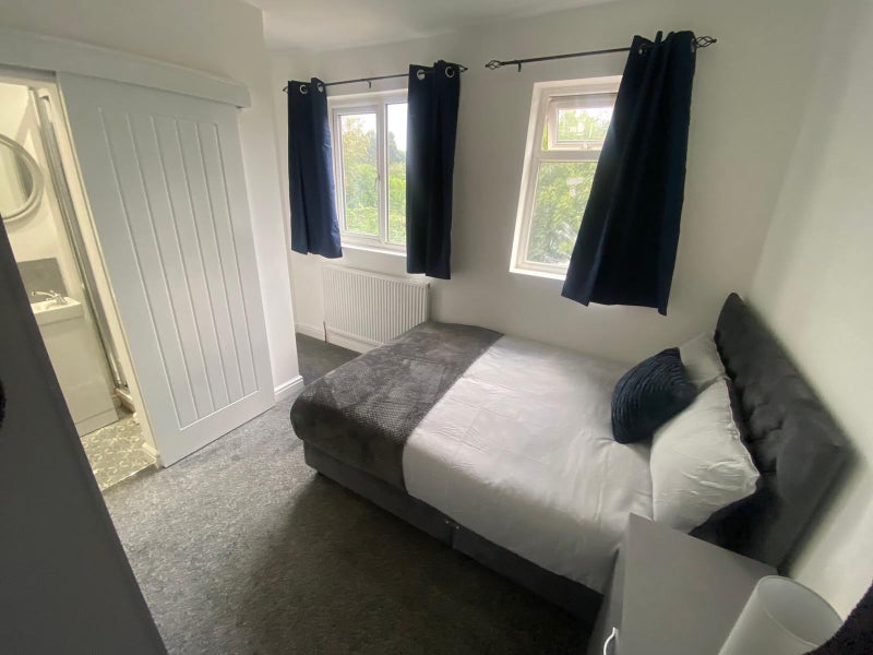 'Shefield S2 Ensuite Rooms' Room to Rent from SpareRoom