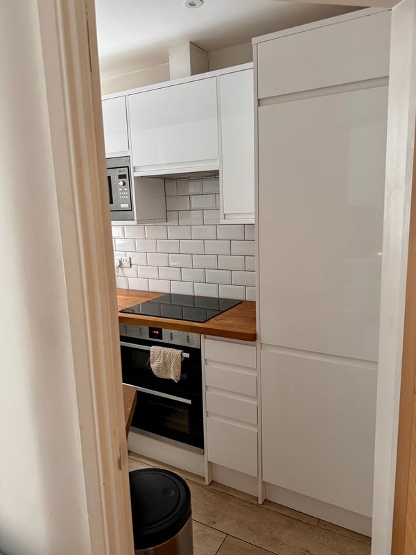 'Stunning, cosy flat in Clapham Junction! ' Room to Rent from SpareRoom