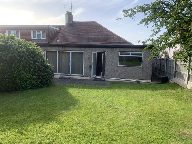 'Spacious Room to Rent in Redbridge ' Room to Rent from SpareRoom