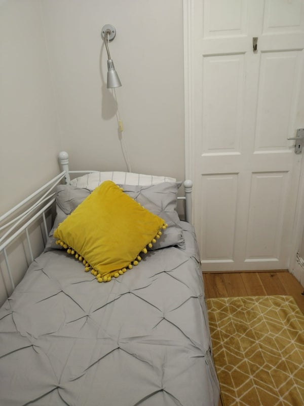 Photo 1: Single Room 