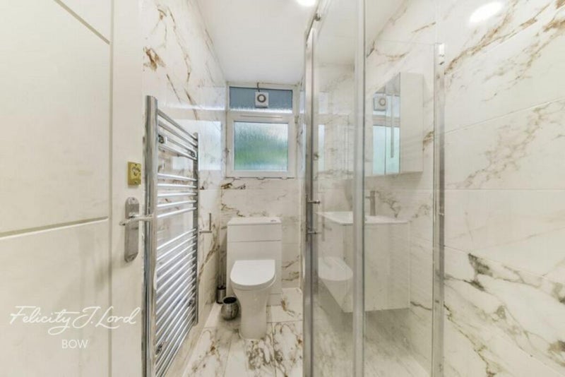 'Nice Double Room available in Bromley by bow' Room to Rent from SpareRoom