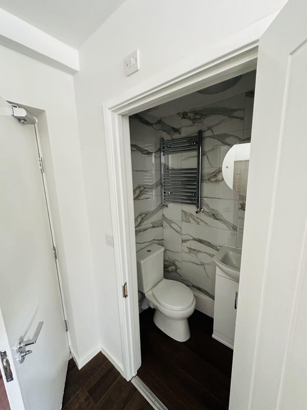 '**Newly Renovated Ensuite Rooms To Rent**' Room to Rent from SpareRoom