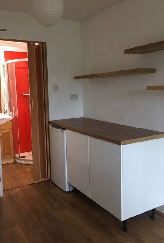 'Ensuite room in Corby NN18' Room to Rent from SpareRoom