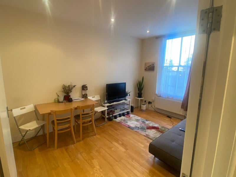 'Holloway Road/Finsbury Double Room' Room to Rent from SpareRoom