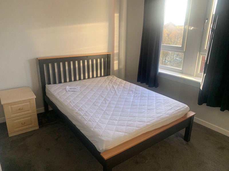 'One double bed sharing room is available ' Room to Rent from SpareRoom