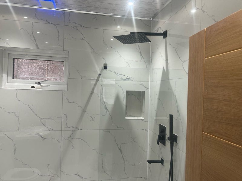 Photo 1: Bathroom