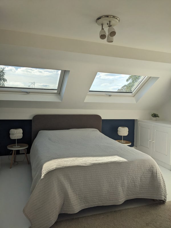 Photo 1: Sunny double room with king-size bed