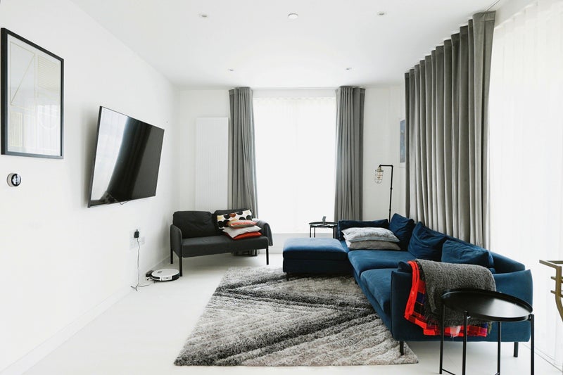 Photo 1: Living Room