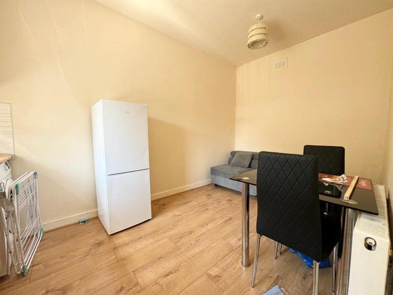 'Delightful 1 Double Bedroom Flat In Finchley' Room to Rent from SpareRoom