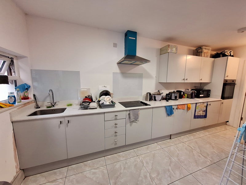 'Cute Single Room In Willesden Junction' Room to Rent from SpareRoom