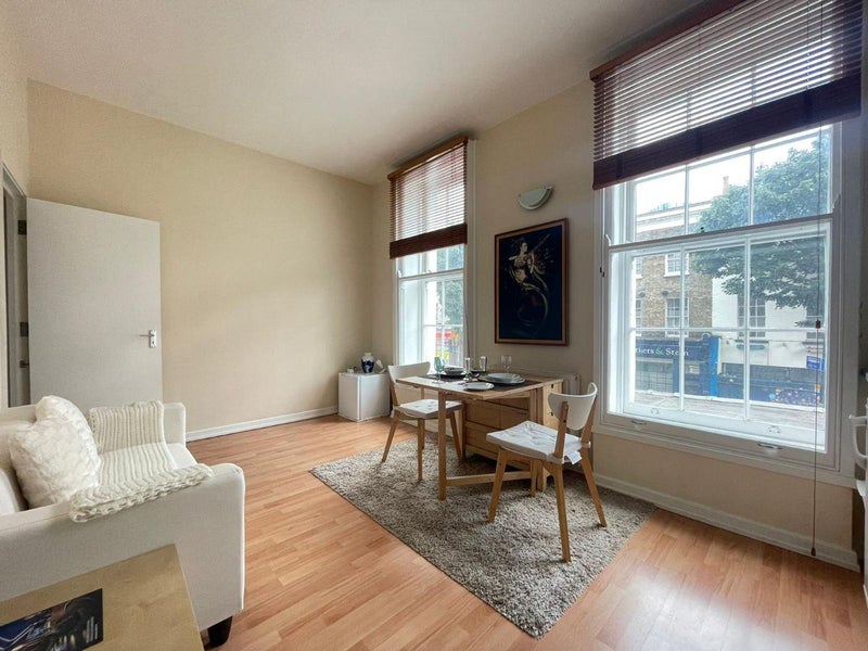 'Kings X Luxury 1 Bed Mins Away From Station' Room to Rent from