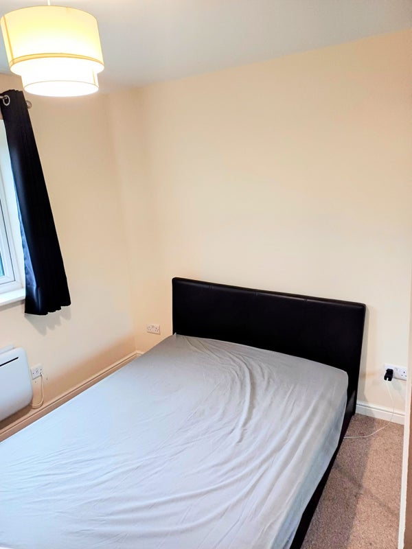 'Amazing Double bed room in Livingston ' Room to Rent from SpareRoom