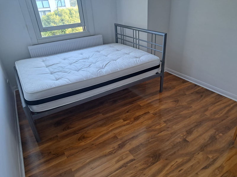 'Luxury 2 Bed Apartment New Cross Goldsmiths 5 Min' Room to Rent from