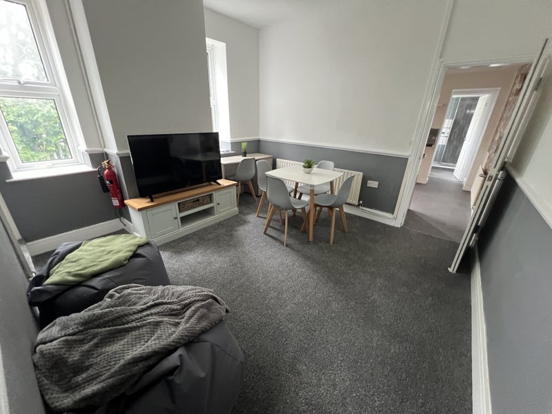 Photo 1: Communal Area