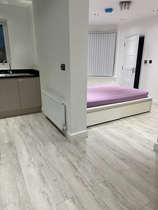 'Newly renovated studio flat for rent ' Room to Rent from SpareRoom