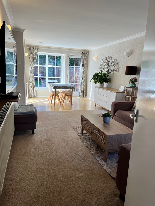 '3 bed cosy house with excellent location' Room to Rent from SpareRoom