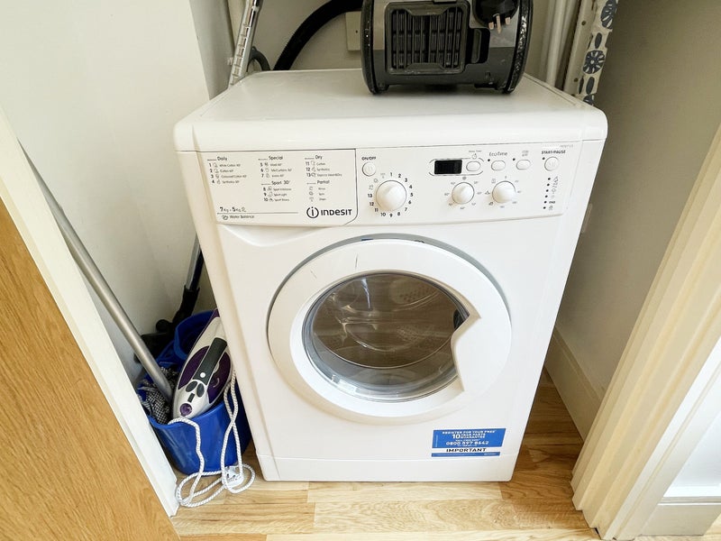 'Studio near Canary Wharf shortlet Only' Room to Rent from SpareRoom