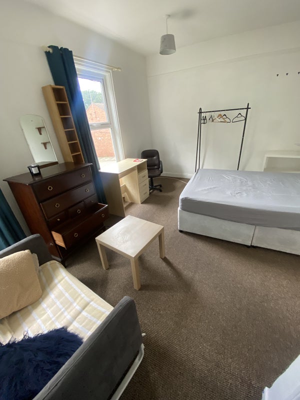 'Derby City Centre House To Share ' Room to Rent from SpareRoom