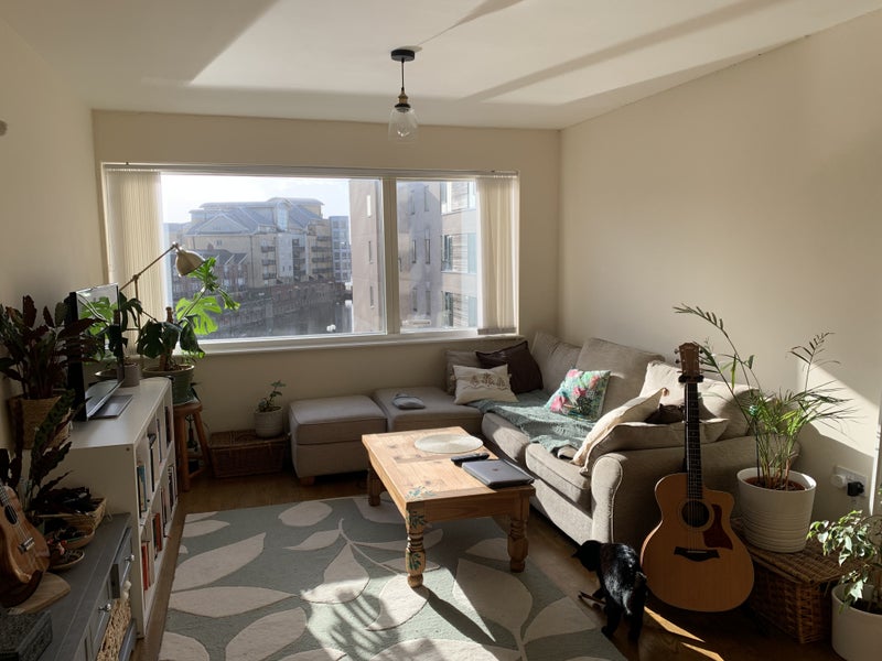 'Single room with parking space and ensuite' Room to Rent from SpareRoom