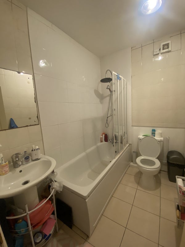 'Cosy Room in the heart of the city ' Room to Rent from SpareRoom