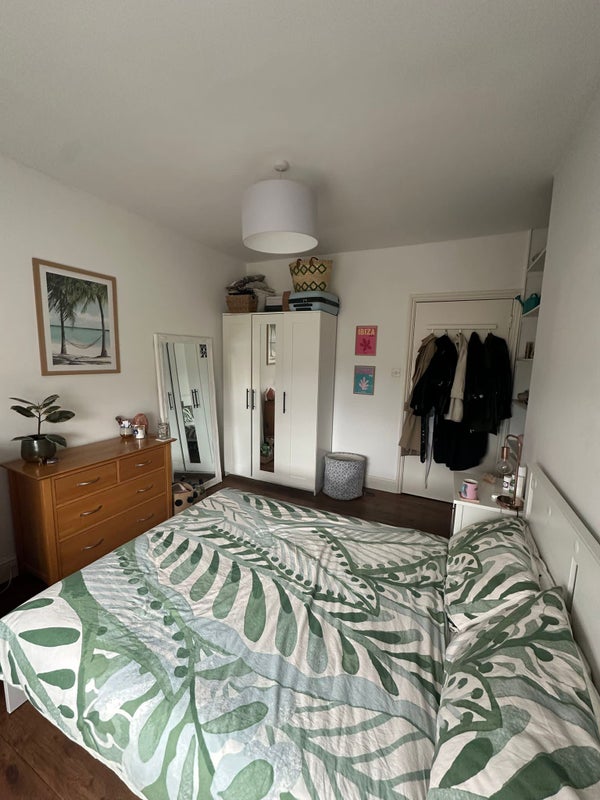 'X2 Double Rooms Available Bethnal Green Flat' Room to Rent from SpareRoom