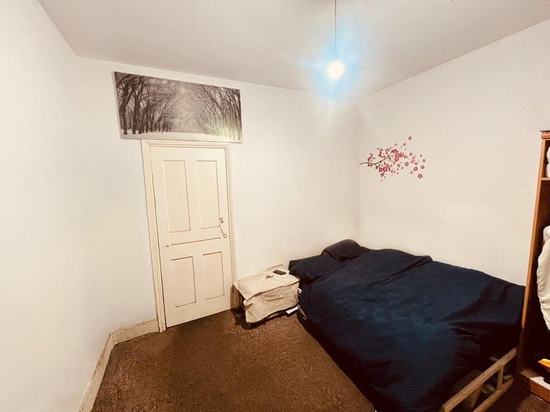 'Double room , Fully furnished' Room to Rent from SpareRoom