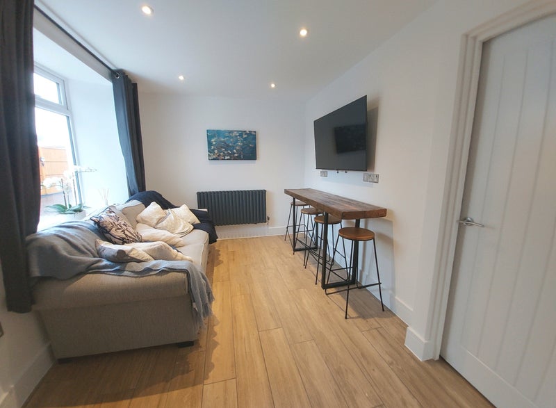 'Double Ensuite Room All Bills Included ' Room to Rent from SpareRoom