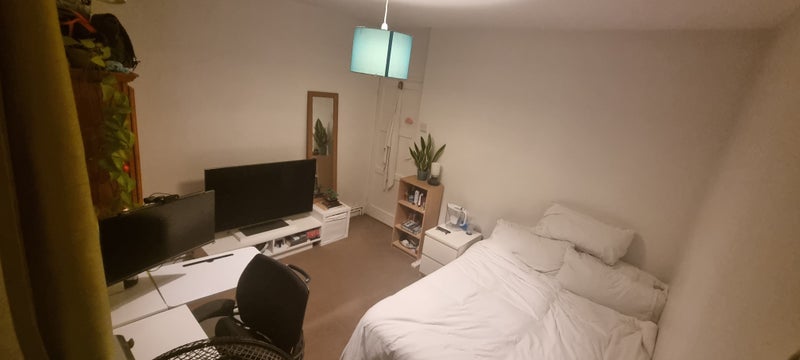 Photo 1: Bedroom