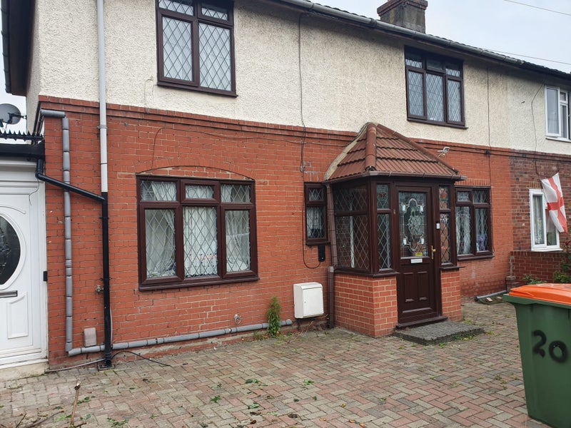 'Furnished double room E15 West Ham' Room to Rent from SpareRoom